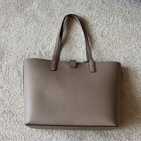 Michael Kors Carson Carryall Tote and Smartphone Wallet Bundle Pebbled Leather - Picture 3 of 16